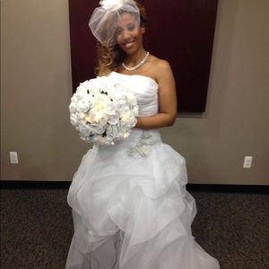 Wedding dress, fascinator & bouquet